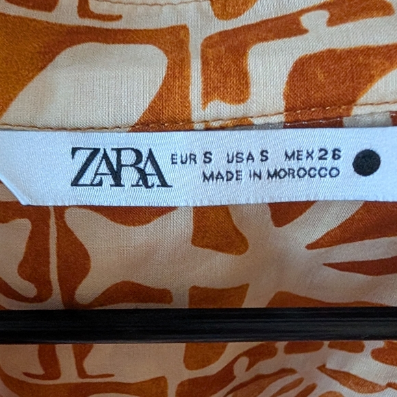 Zara Safari print oversized lightweight button down top. Size Small - Picture 6 of 8